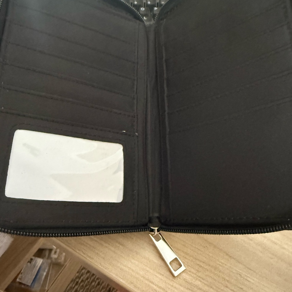 Black Skull Rhinestone Crossbody Wallet Bag - Picture 4 of 5